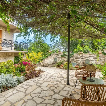 アパートホテル Kefalonia