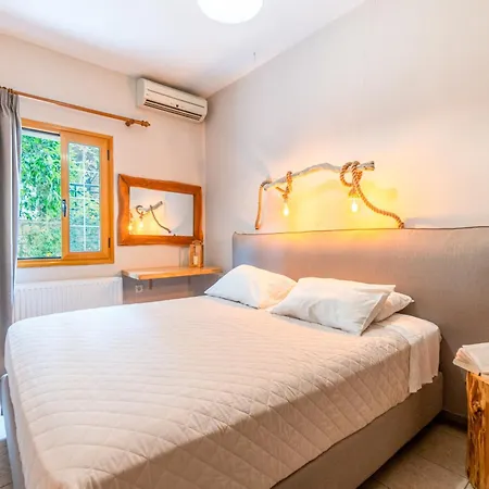 Kefalonia Aparthotel 4*